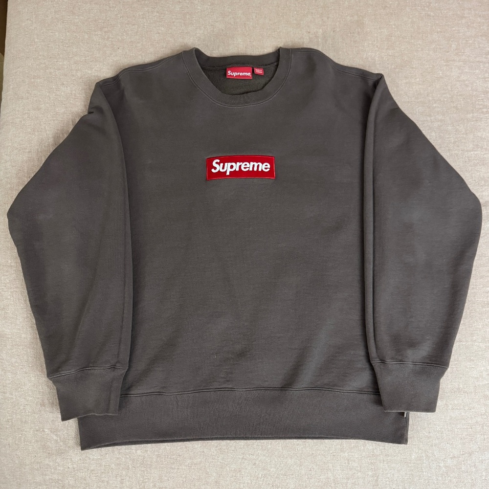 Supreme Box Logo Crewneck (FW22)